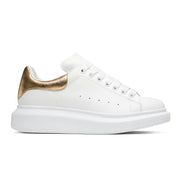 Low Top Leather Widened Tennis Shoe in White (Gold)